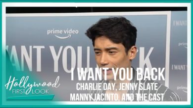 I-WANT-YOU-BACK-2022-Charlie-Day-Jenny-Slate-Manny-Jacinto-and-the-cast-with-Sari-Cohen_37dd9b96