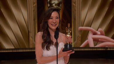 Michelle-Yeoh-Accepts-the-Oscar-for-Lead-Actress