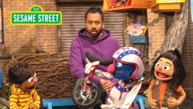 Sesame-Street-Showing-Confidence-with-Kal-Penn-Word-of-the-Day